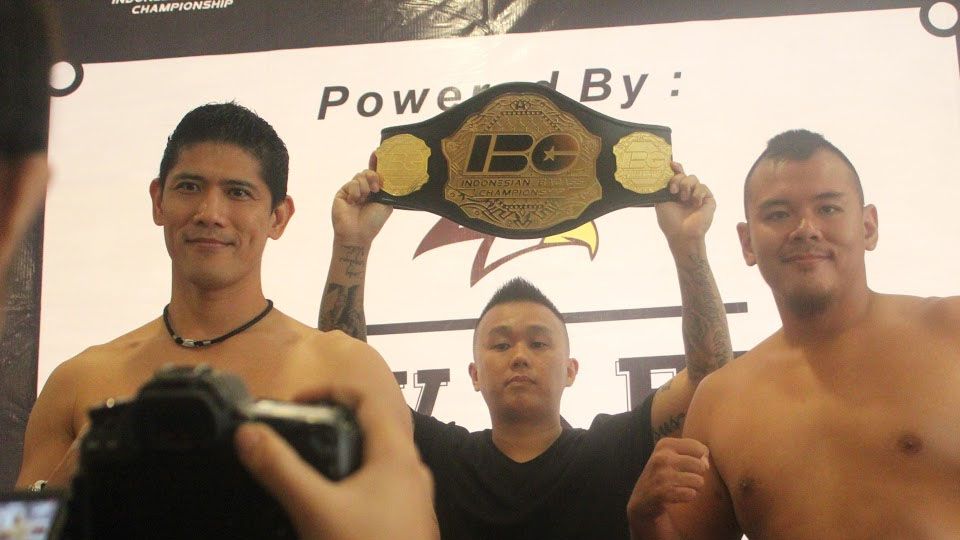 Danny dan Vincent yang akan memperebutkan sabuk juara di kelas Heavyweight. Copyright: &copy; 